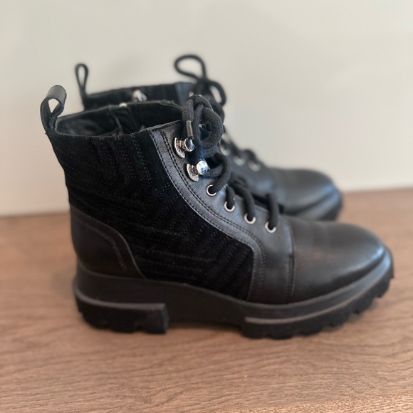 Aquatalia Kaylynn boots size 8 - Picture 3 of 7